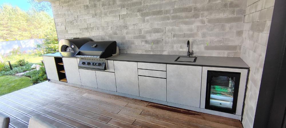 České Budějovice - kuchyně HPL šedá 2