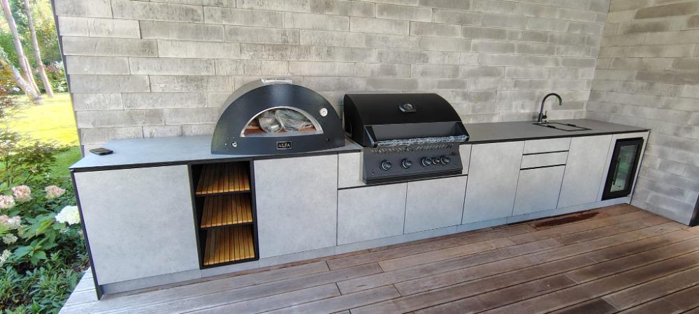 Plzeň - kuchyně HPL šedá