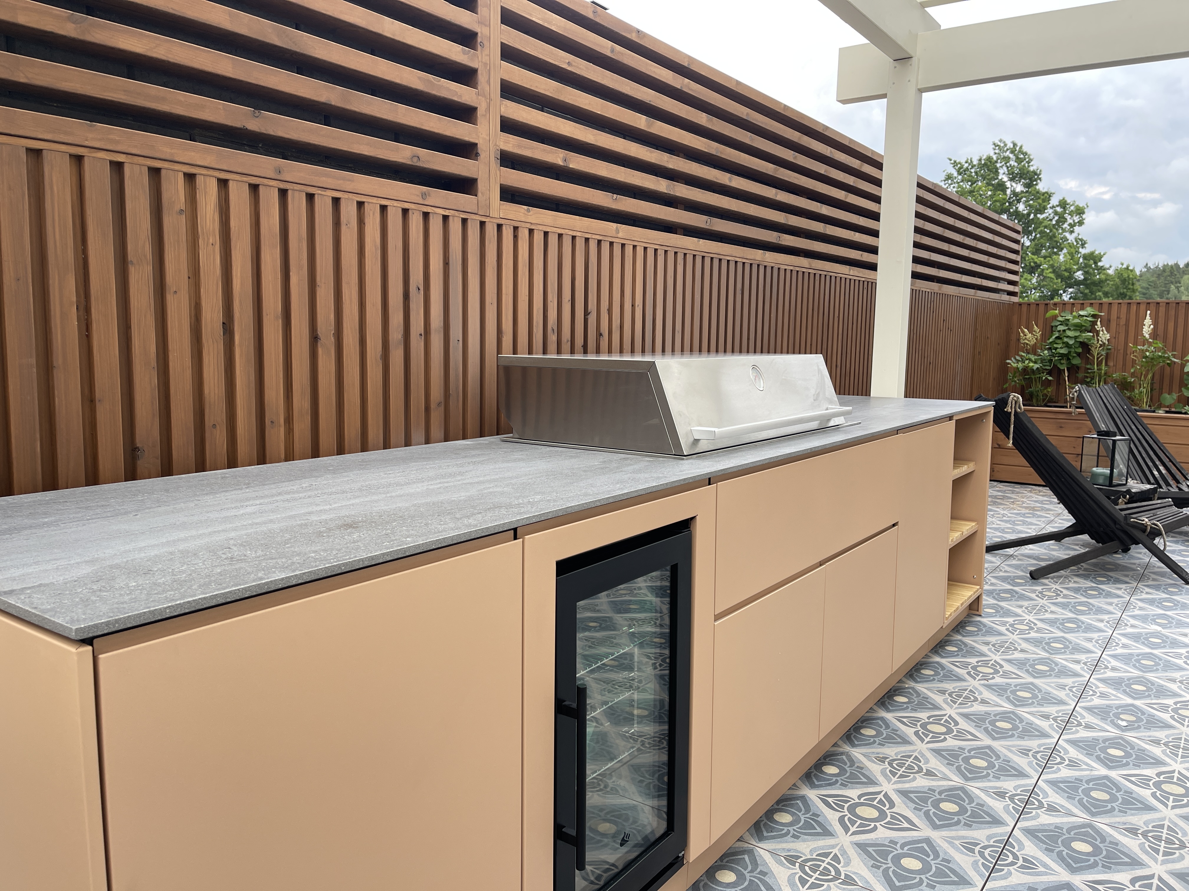 Brno - kuchyně marrone